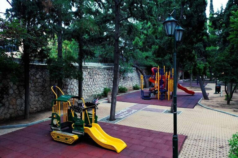 παιδική χαρά 18 768x512